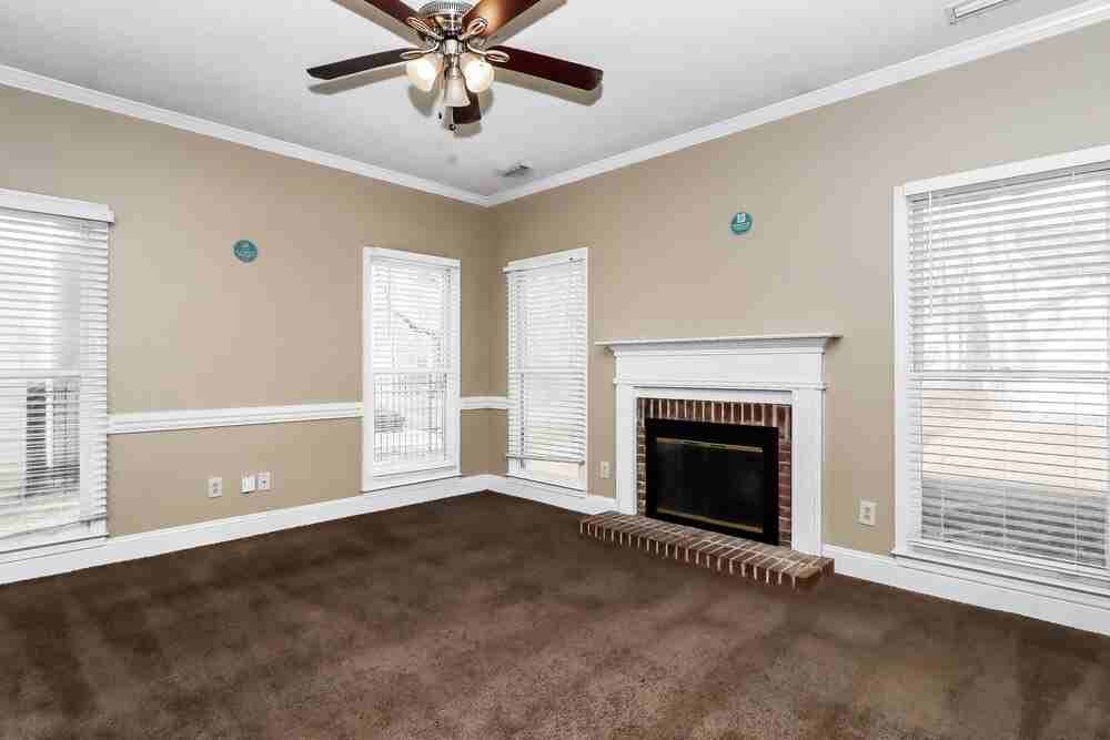 7421 Trotter Rd - Photo 7 of 20