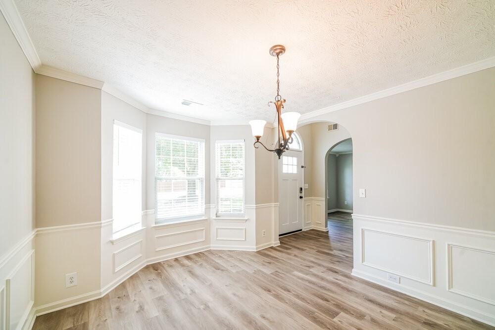 27 Polo Flds Ne - Photo 7 of 17