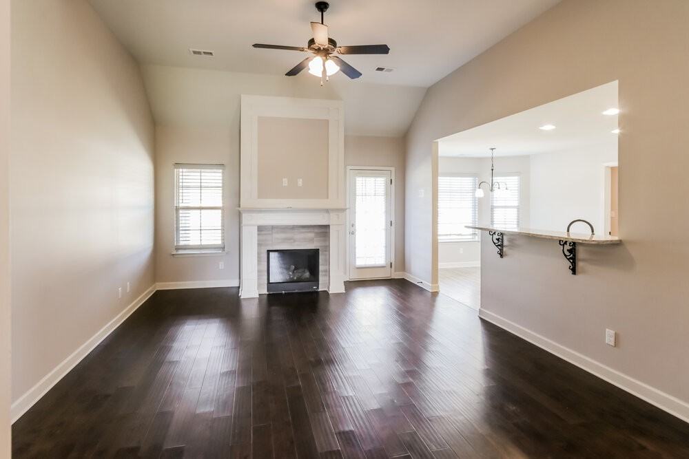 3469 Marion Ln - Photo 4 of 17