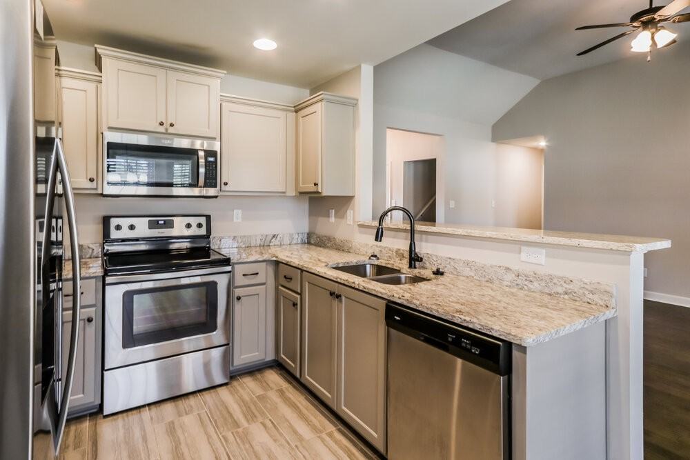 3469 Marion Ln - Photo 7 of 17