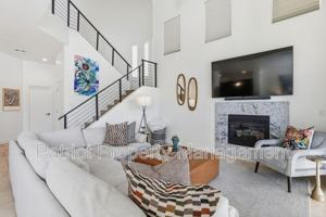 featured image of 16420 N Thompson Peak Pkwy #1037