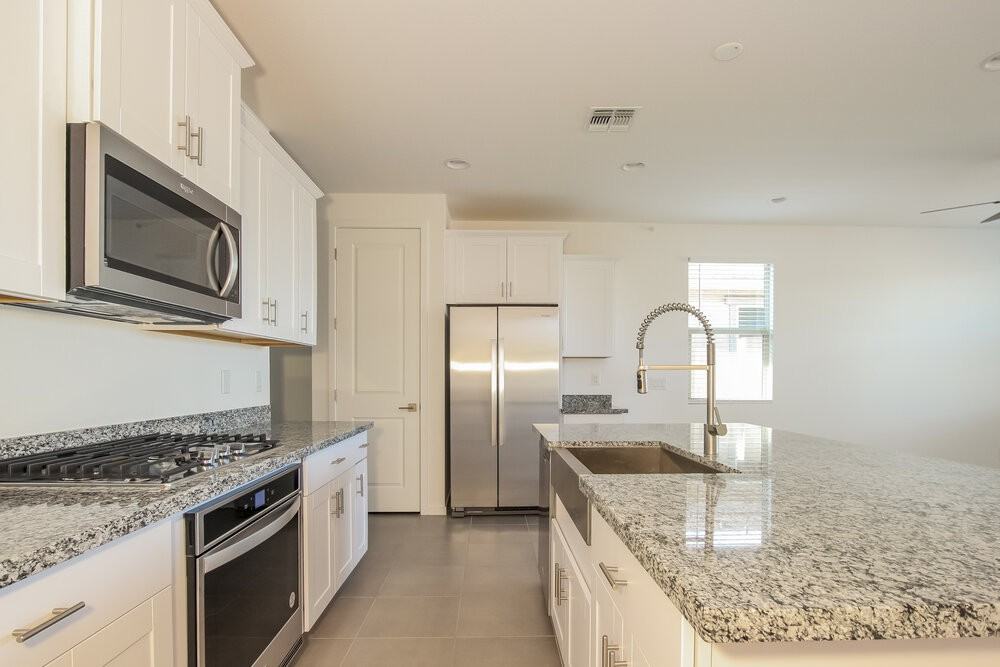5626 W Notch Hill Rd - Photo 6 of 19