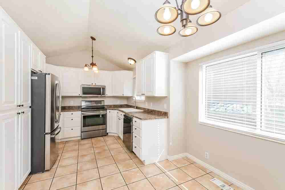 780 E Sandy Dunes Dr - Photo 7 of 18