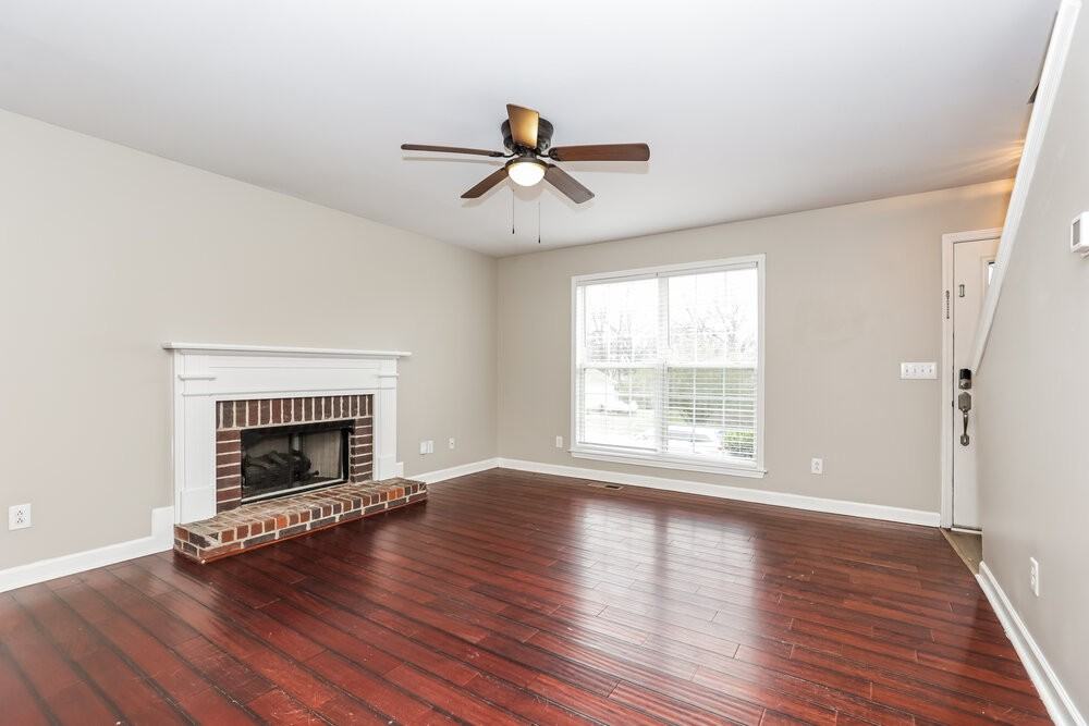 2800 Overton Dr - Photo 4 of 17