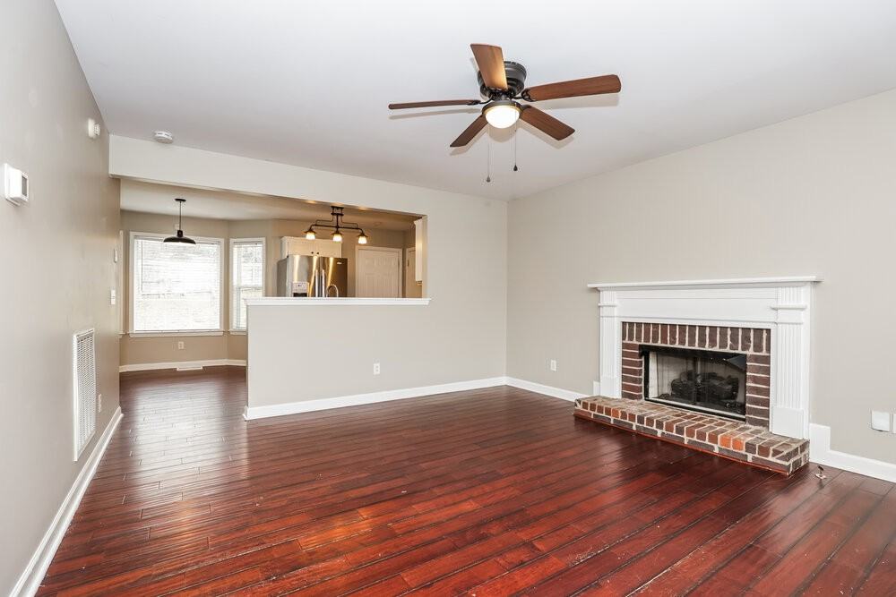 2800 Overton Dr - Photo 5 of 17