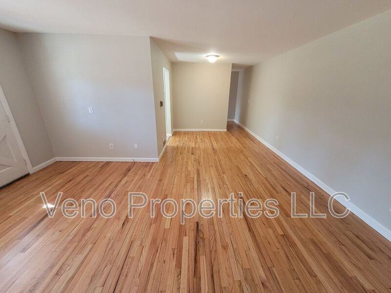 9/11/13 Village Dr. #21 - Photo 6 of 18