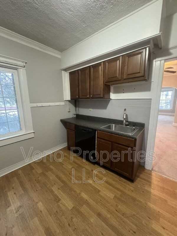 61 S Main St #2 - Photo 3 of 15