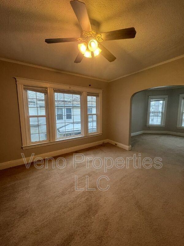 61 S Main St #2 - Photo 7 of 15