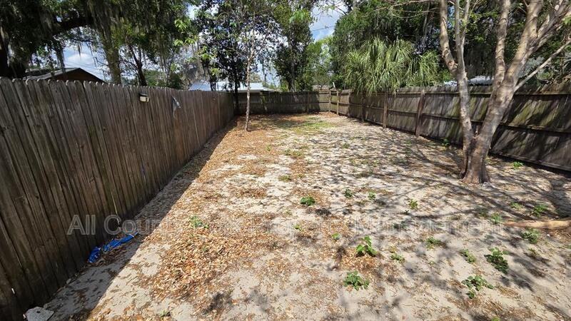 2617 Crutchfield Rd - Photo 3 of 16