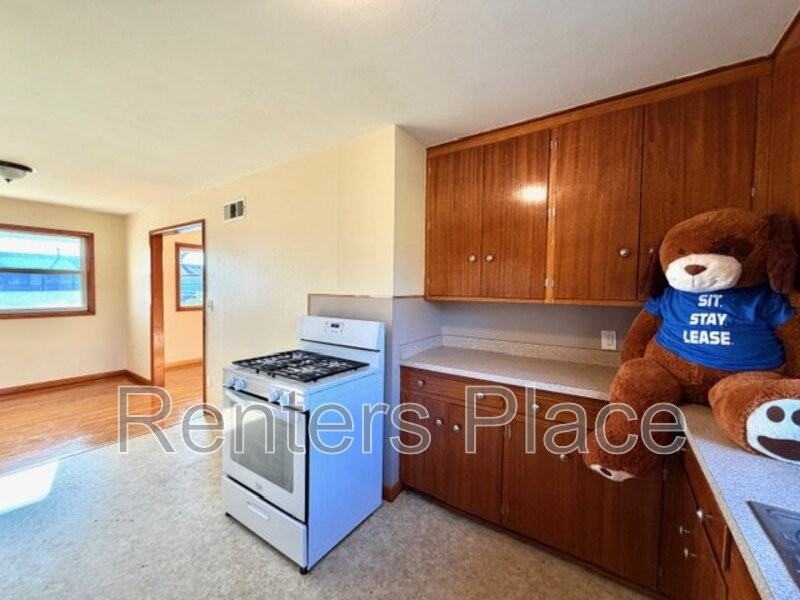 4920 S Maybelle Ave - Photo 7 of 18