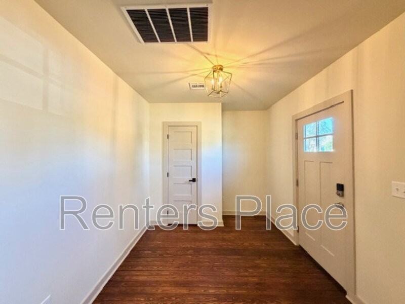 1425 N Denver Ave - Photo 2 of 16