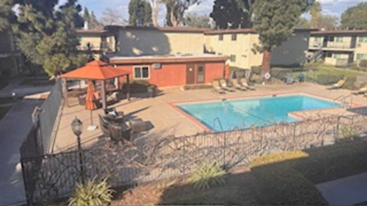 Los Arboles Apartments - Photo 7 of 13