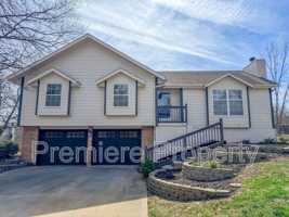 featured image of 3213 Se 6th Ct