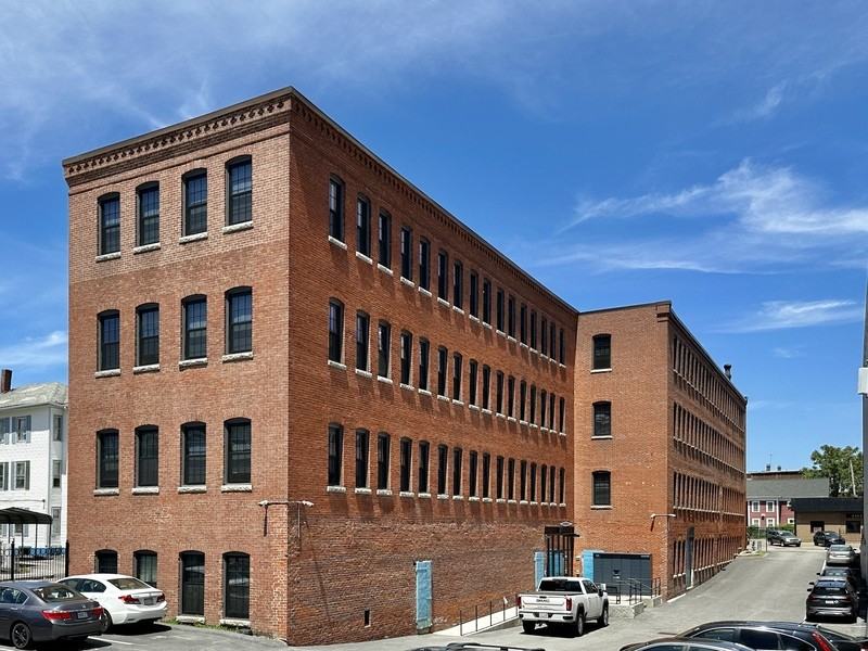 128 Chandler St - Photo 3 of 12