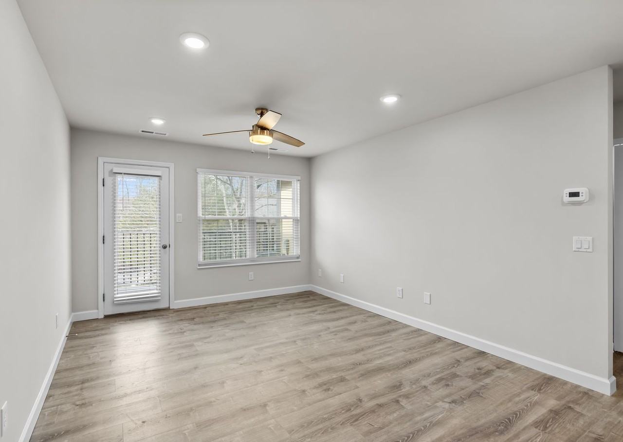 Sherman Square Apartments - Photo 7 of 40