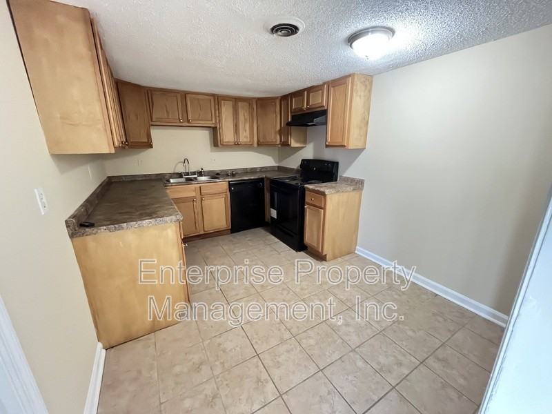 3637 Haughton Ln #2 - Photo 7 of 18