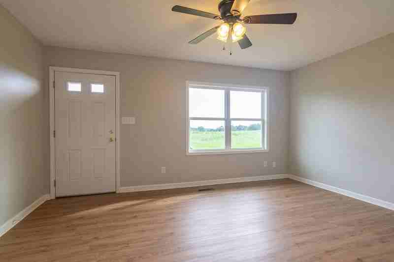 2927 Greensboro Hwy - Photo 2 of 15