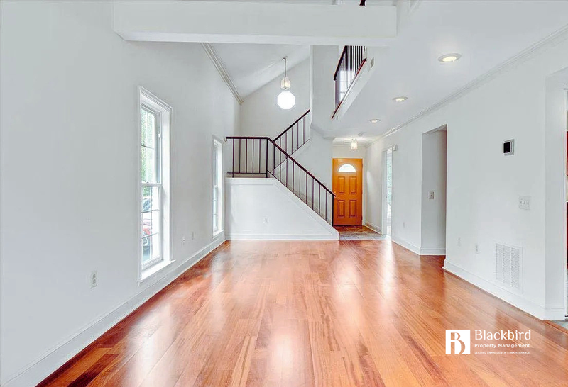 3347 Iris Pl #G - Photo 4 of 15