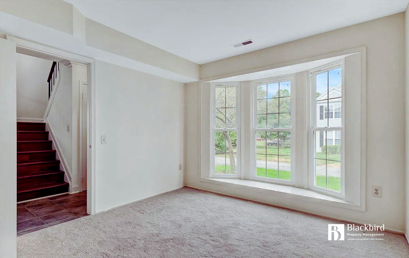 3347 Iris Pl #G - Photo 6 of 15