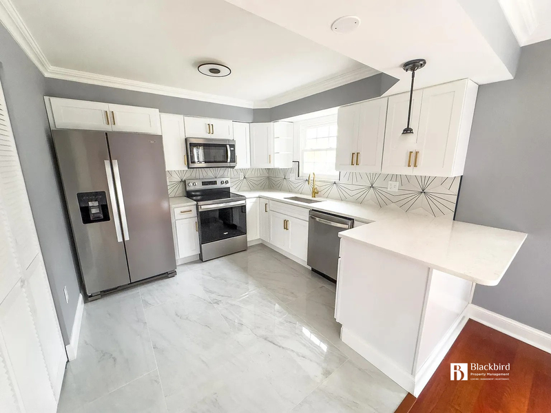 3347 Iris Pl #G - Photo 7 of 15