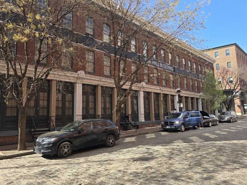 114 Virginia St #114 - Photo 3 of 7