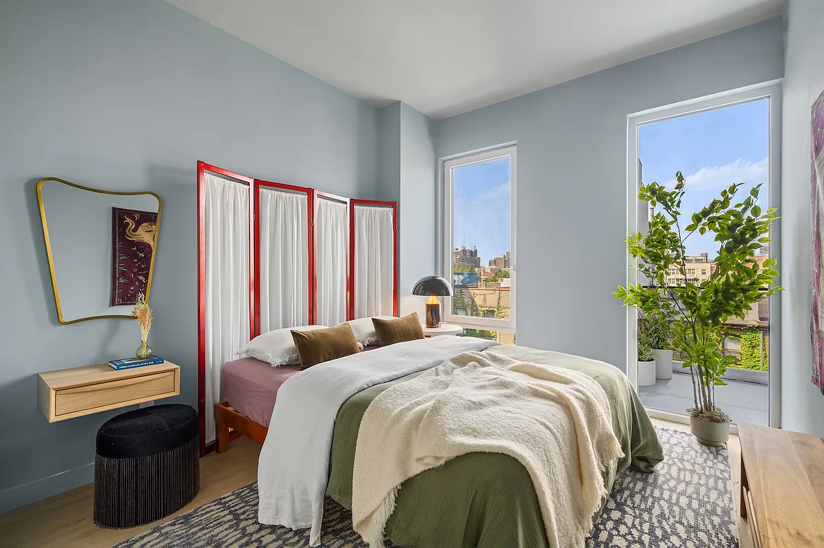 1975 Madison Avenue #515 - Photo 4 of 14