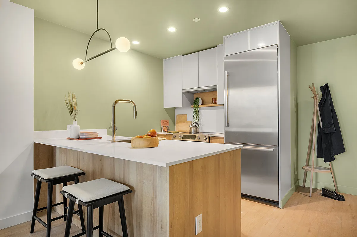 1975 Madison Avenue #515 - Photo 6 of 14