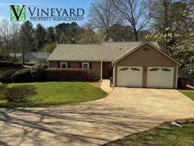 1907 Grant Ln - Photo 1 of 1