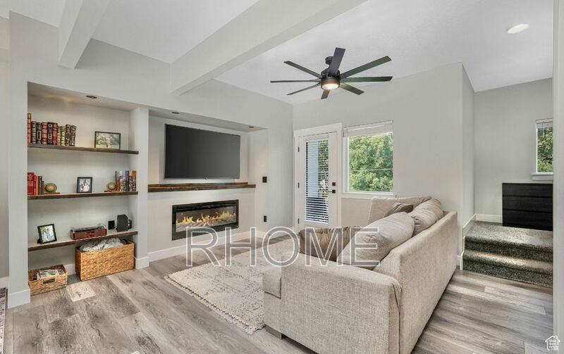 4109 S St - Photo 5 of 19
