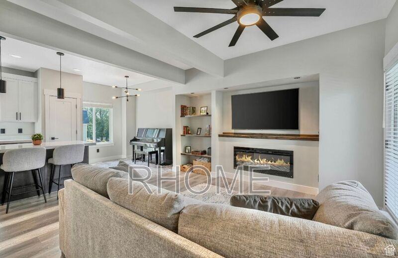 4109 S St - Photo 6 of 19