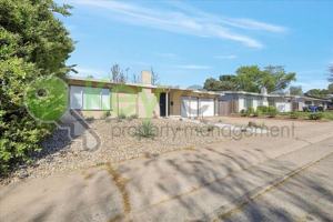 featured image of 8133 Molokai Way