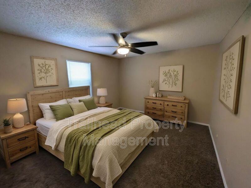 5717 Outlook St #200 - Photo 4 of 17