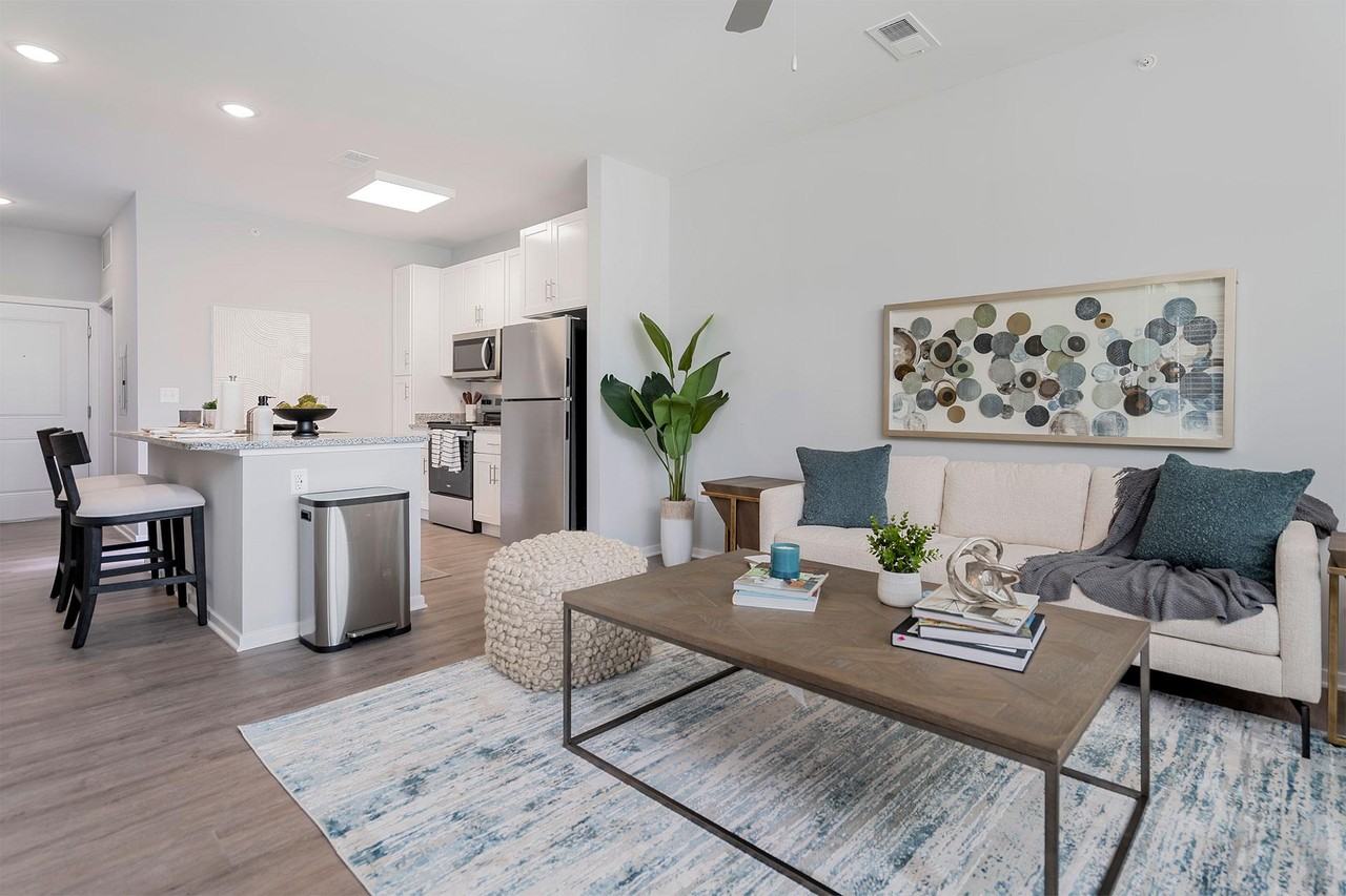 Echo Ridge Apartments - Photo 6 of 35