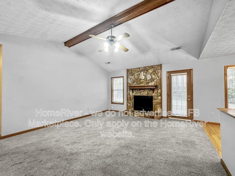 290 Cornwallis Way - Photo 4 of 22