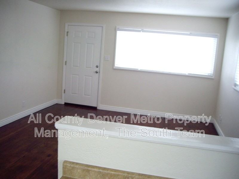 69 Del Mar Cir - Photo 2 of 3