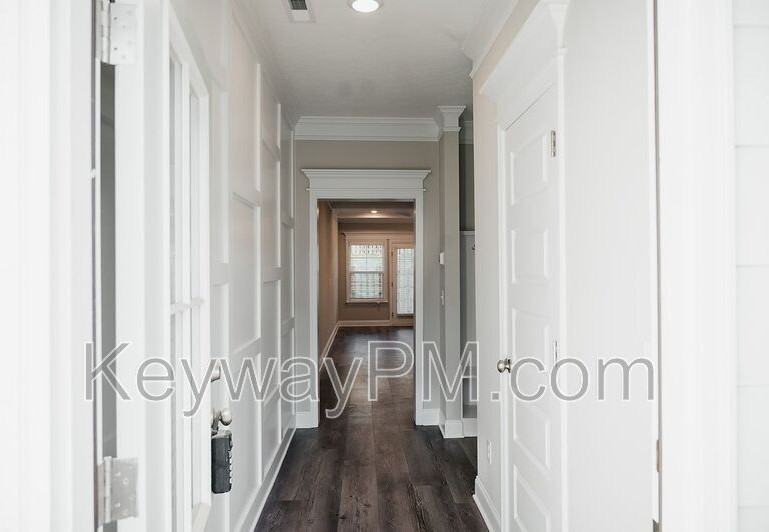 4511 Chestnut Trl - Photo 5 of 42