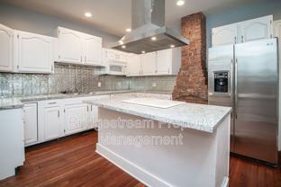 511 Oak St - Photo 1 of 1