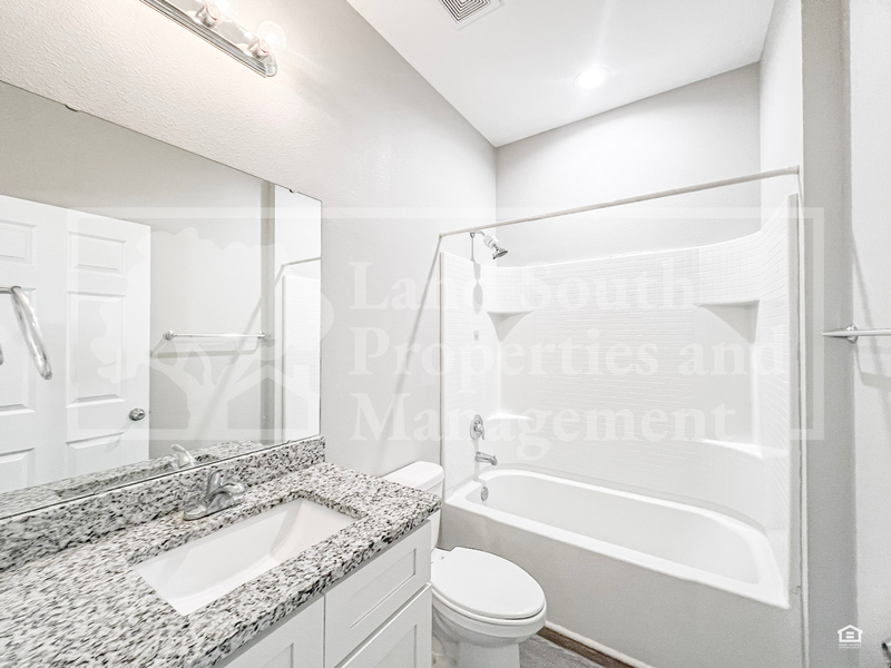 3418 Cup Dr - Photo 2 of 25