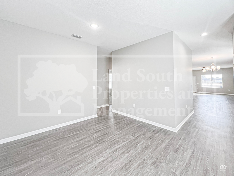 3418 Cup Dr - Photo 4 of 25