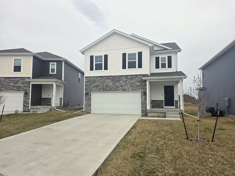 655 Nw Williamsburg Ln