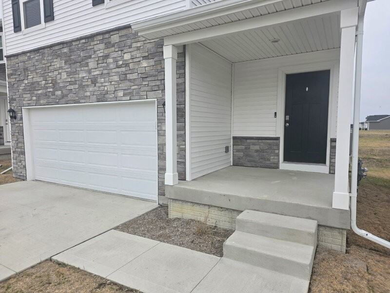 655 Nw Williamsburg Ln - Photo 2 of 38