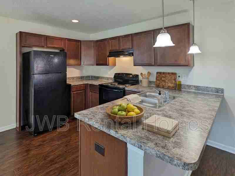 8975 3rd Ave - Photo 4 of 14