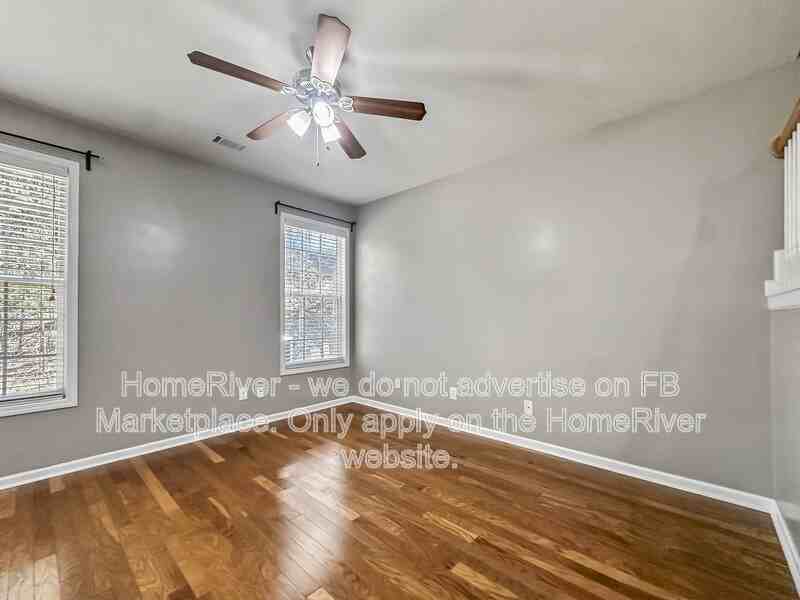 1654 Tailmore Ln - Photo 4 of 19