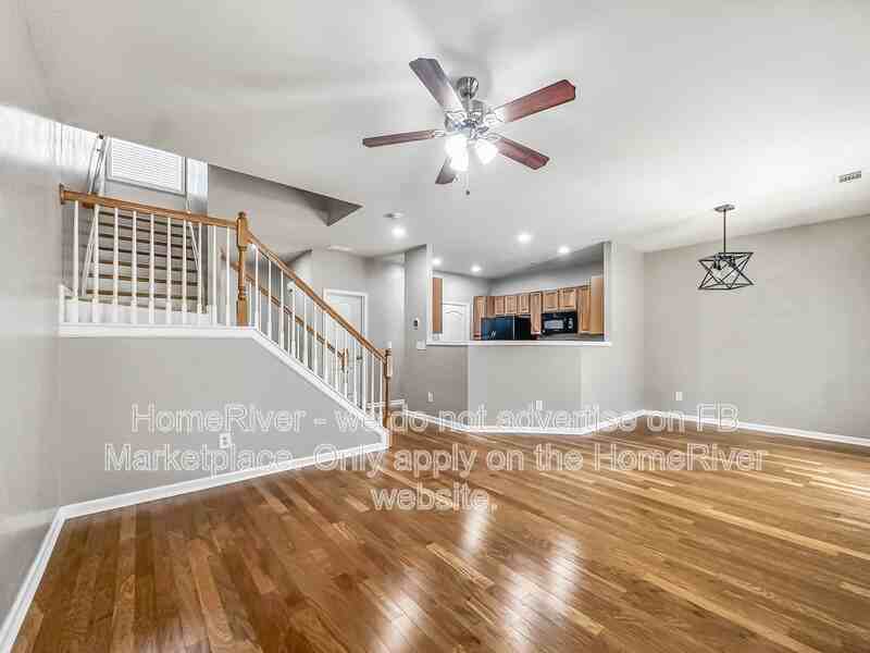 1654 Tailmore Ln - Photo 5 of 19