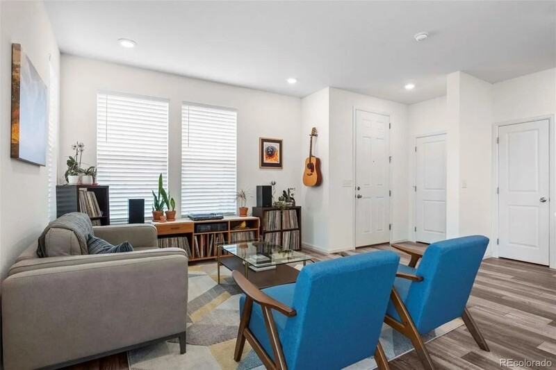 13770 Ash Cir - Photo 3 of 21