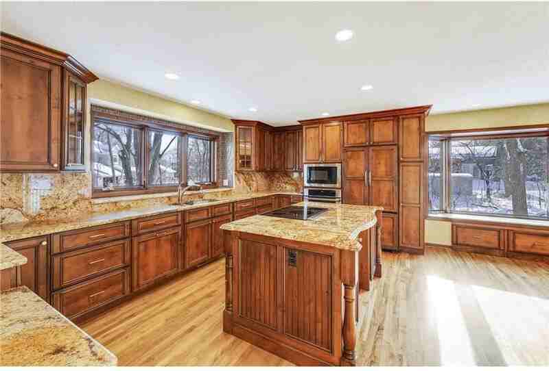 7210 Juniper Ave - Photo 2 of 36