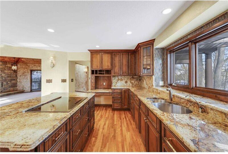 7210 Juniper Ave - Photo 7 of 36