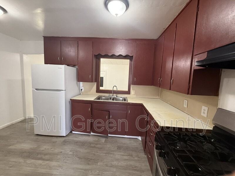 43 E 50th Ct N - Photo 4 of 13