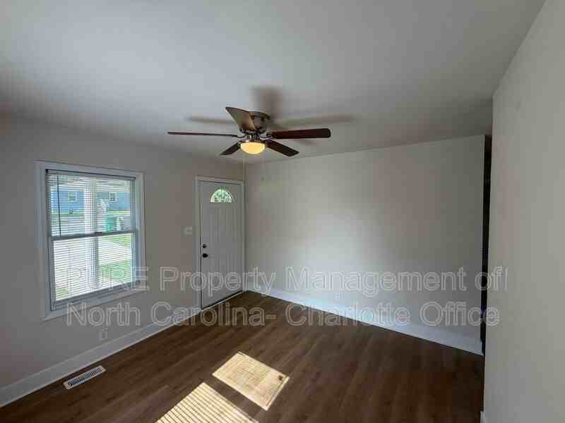 1732 Newland Rd - Photo 4 of 28