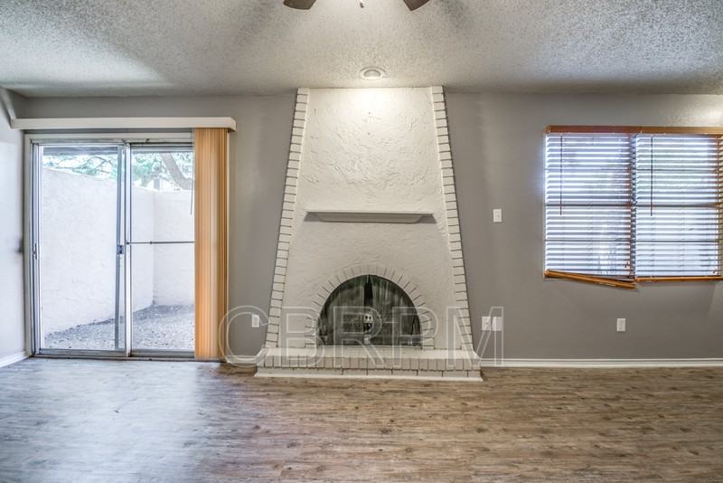 5330 Kenosha Ave - Photo 4 of 26